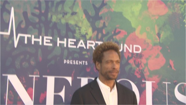 VOICI - Gary Dourdan (Les experts) partage une photo de sa mère, la ressemblance est frappante !