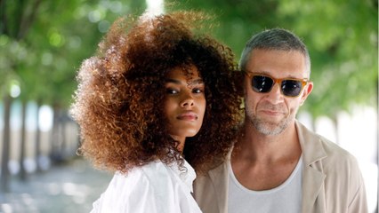 Voici - Vincent Cassel victime d’un accident de surf : il dévoile son impressionnante blessure