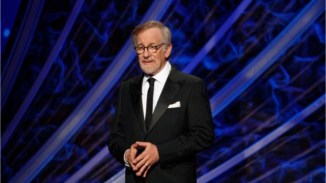 VOICI- Steven Spielberg : sa fille Mikaela arrêtée et incarcérée pour violences conjugales