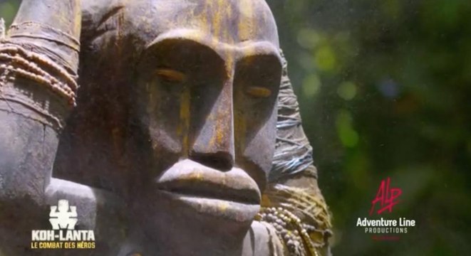 VOICI Koh-Lanta annulé : Candide Renard bien­tôt attaquée pour « dénon­cia­tion calom­nieuse »