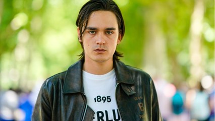 voici PHOTOS Alain Delon hospitalisé : son fils, Alain-Fabien assure « la relève "