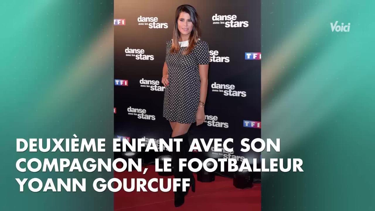 VOICI - PHOTO Le beau message de Sandrine Quétier à Karine Ferri, très enceinte dans The Voice