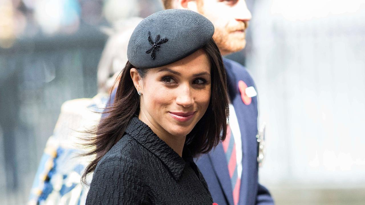 VOICI - Mariage du prince Harry et Meghan Markle : la robe de mariée dévoi­lée ?