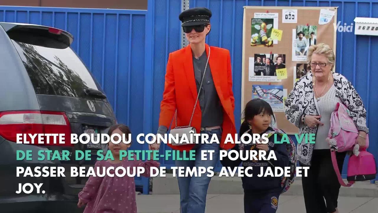 VOICI - Pourquoi Elyette Boudou vivait-elle avec Johnny et Laeticia Hallyday