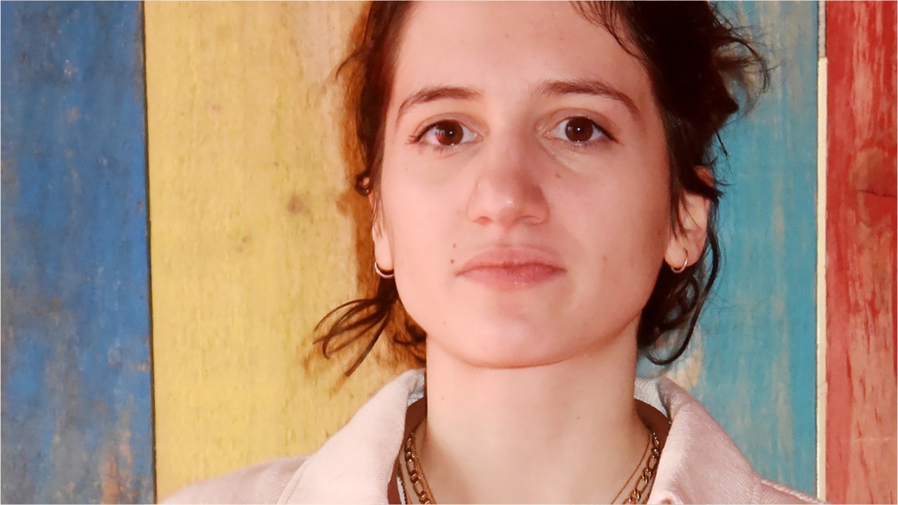 VOICI - Victoires de la musique : qui est Aloïse Sauvage, une des révélations de l’année ?