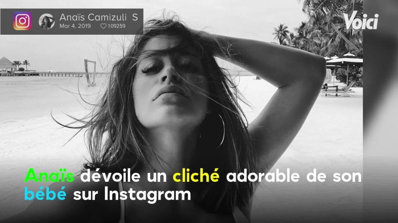 Voici - PHOTO Anaïs Camizuli maman, elle s’extasie devant la « bouche en cœur " de sa fille