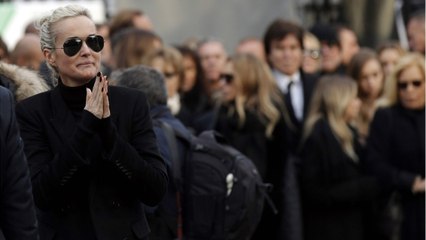 Voici - Laeticia Hallyday : ce coup d'éclat qu'elle prévoit pour l'anniversaire de Johnny