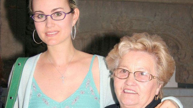 VOICI - Testament de Johnny Hallyday : Mamie Rock, la grand-mère de Laeticia, provoque ses détracteurs