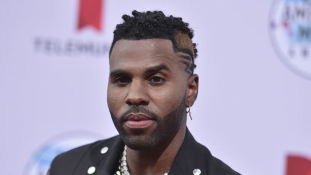 VOICI Jason Derulo : ce cliché qu’Instagram a tenté de censurer à cause de… son entrejambe