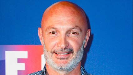 VOICI - Mask Singer : Découvrez Quel Champion Du Monde De Football Pourrait Se Cacher Derrière Le Paon (1)