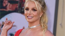 VOICI Britney Spears : son entraînement de yoga très sexy en mini bikini