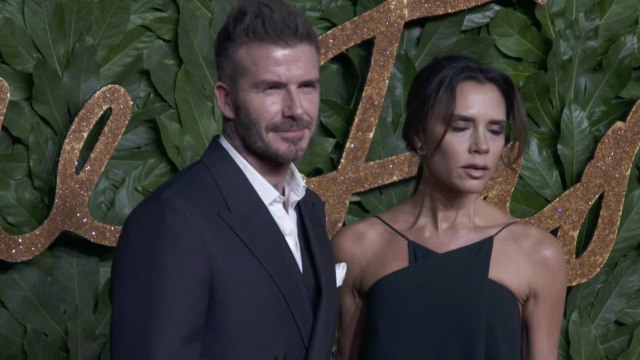 VOICI Victoria Et David Beckham S’éclatent En Vacances Avec Elton John Et Son Mari, David Furnish (1)