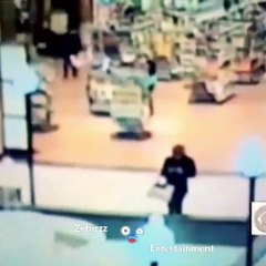 she using his phone and fell into fountain