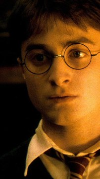 VOICI 3 Minutes // 10 Infos Harry Potter (2)