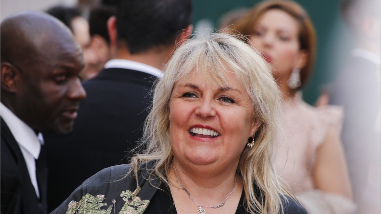 voici PHOTOS Valérie Damidot assume ses photos dossiers d'adolescence sur Instagram !