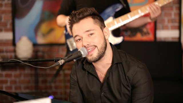 VIDÉO GALA - Victor Le Douarec chante L'Étoile du Berger , une chanson hommage à France Gall