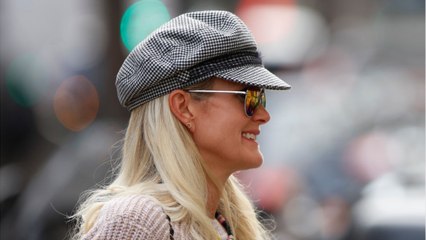 GALA VIDEO - Laeticia Hallyday décomplexée et dénudée à St Barth, ces photos qui ont créé un drame