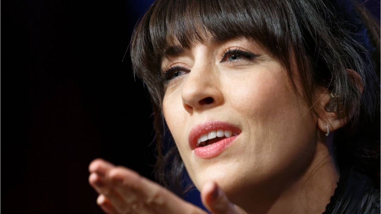 GALA VIDÉO - Nolwenn Leroy : pourquoi elle a souffert de son image de “casse couille”