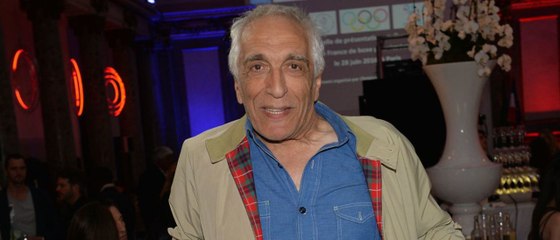 GALA VIDEO - Gérard Darmon, père à 70 ans : il confie son ressenti face à cette nouvelle paternité