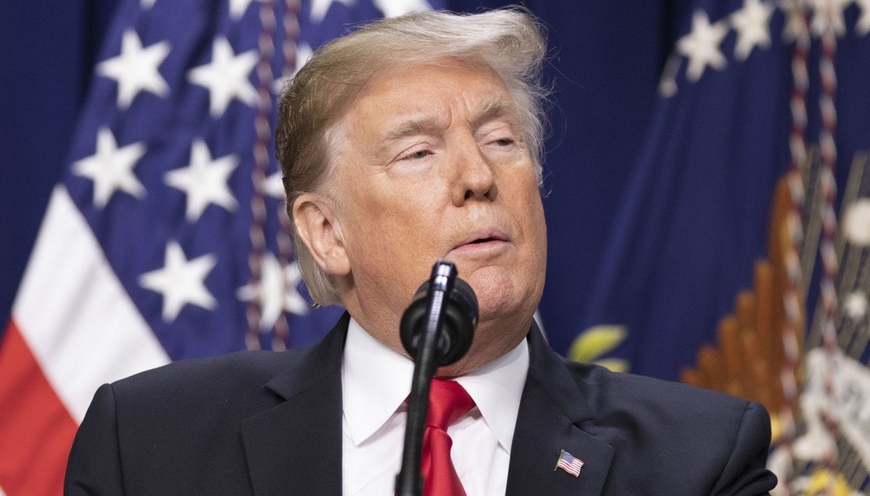 GALA VIDEO : Donald Trump fan d’une célèbre chanteuse pour ses ébats amoureux, les confidences osées