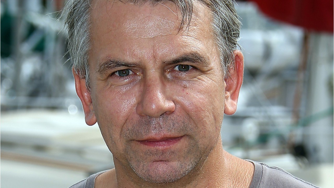 GALA VIDÉO - Philippe Torreton (Infidèle) : pourquoi Claire Chazal a-t-elle ignoré leur histoire d’amour dans son livre ?