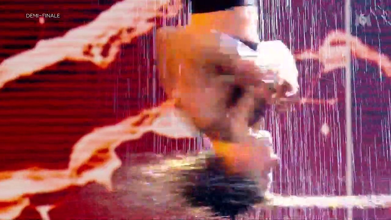 "Incroyable talent" : Éric Antoine époustouflé et ému aux larmes par les acrobates du "Duo Turkeev & Kids"