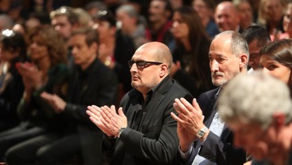 GALA VIDEO : Hommage de Johnny Hallyday : qui est le seul membre de la famille présent à La Madeleine