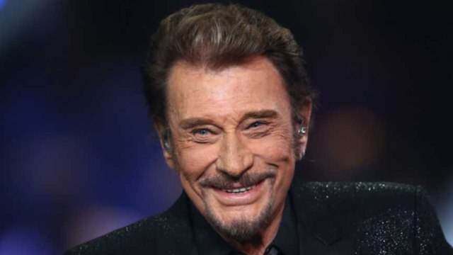 GALA VIDÉO - Johnny Hallyday dans le déni de son cancer : « J’ai une petite saloperie, mais ça va aller »