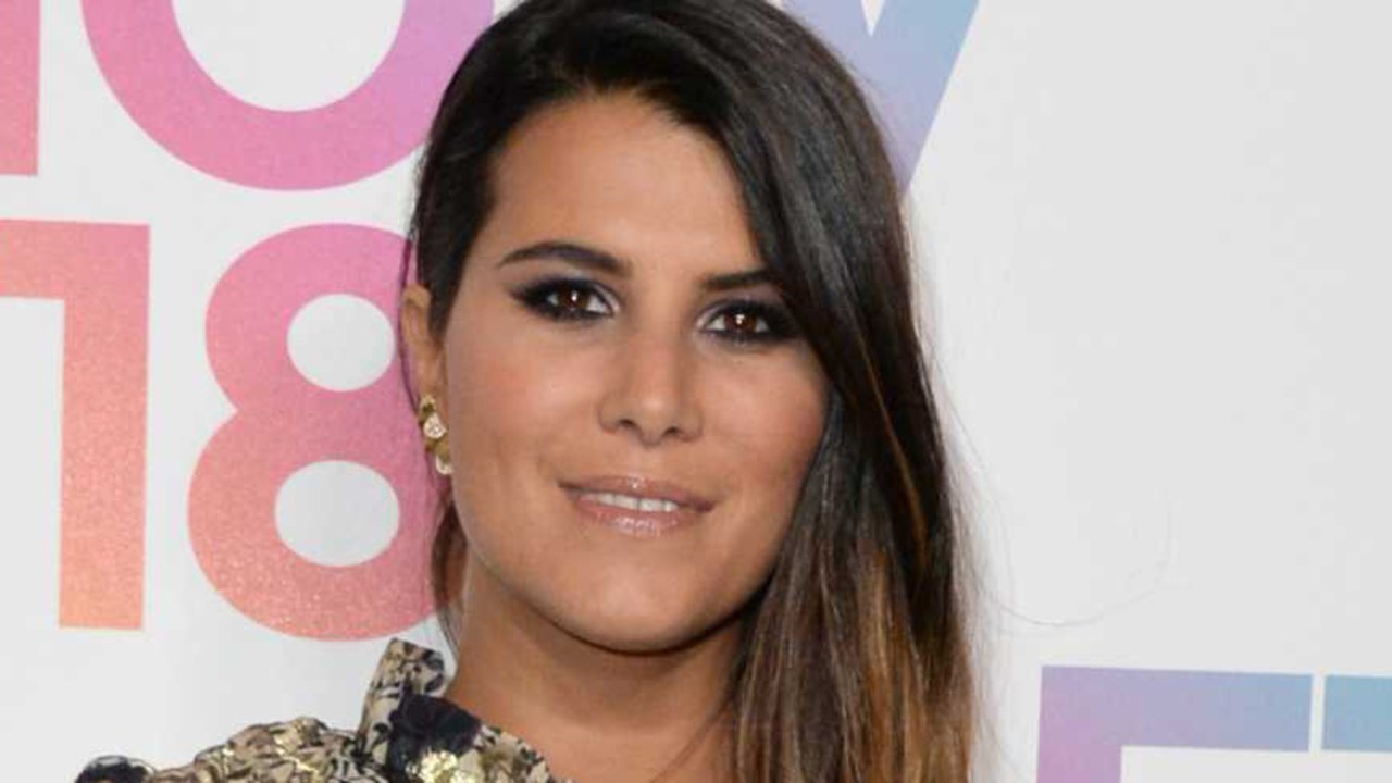 GALA VIDÉO - Karine Ferri jalouse d’Iris Mittenaere ? Pourquoi elle pourrait lui faire de l’ombre