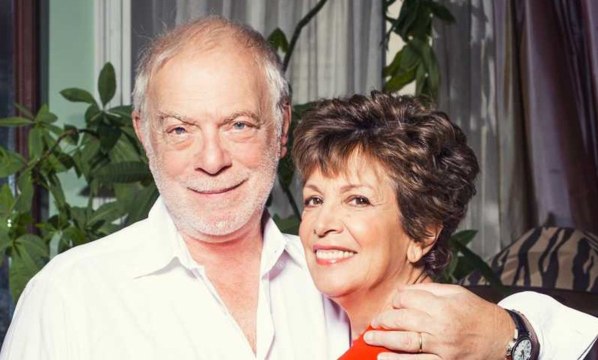 GALA VIDEO- Thomas Stern, le mari de Catherine Laborde parle pour la première fois de leur vie de couple depuis la maladie de Parkinson