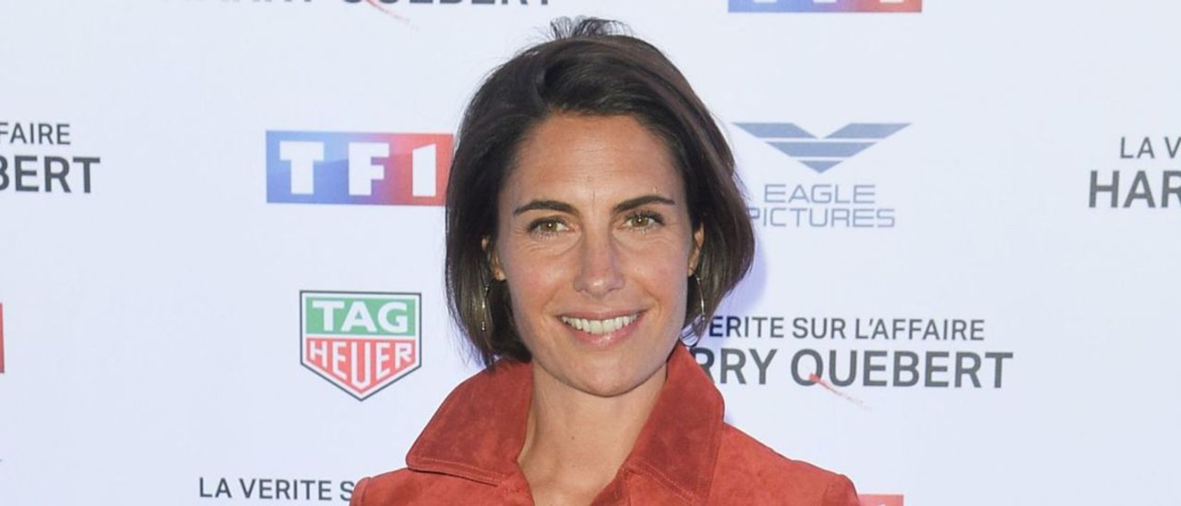 GALA VIDEO - Laeticia Hallyday moquée par Nicolas Canteloup : son amie Alessandra Sublet s’en amuse