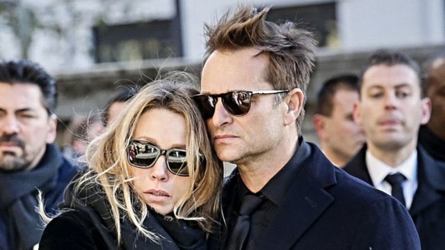 GALA VIDÉO - David et Laura : pourquoi ils se seraient opposés à ce que Johnny Hallyday et Laeticia adoptent un 3e enfant