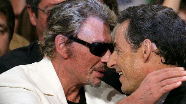GALA VIDÉO - Quand Johnny Hallyday harcelait Nicolas Sarkozy au sujet de ses impôts