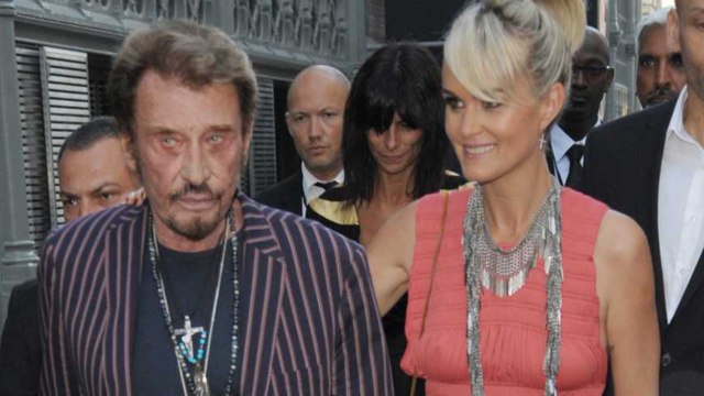 GALA VIDEO - Johnny Hallyday : son dernier cadeau très lucratif à Laeticia qui ne va pas plaire à David et Laura