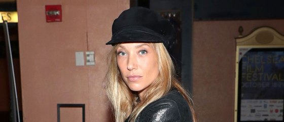 GALA VIDEO - Laura Smet, abasourdie par l’héritage de Johnny : quand elle croyait que son père lui réserverait de bonnes surprises