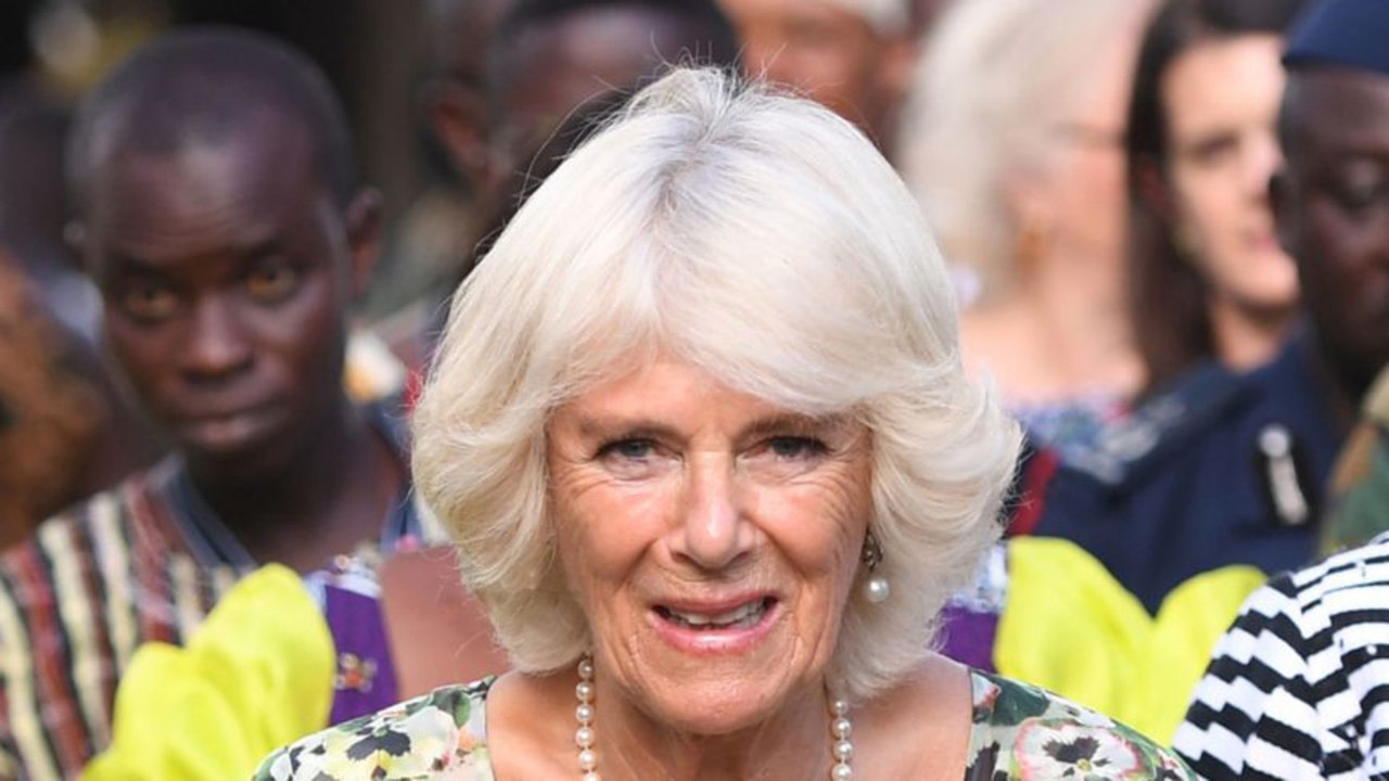 GALA VIDÉO - Camilla : ce cadeau pour George et Charlotte que vont maudire le prince William et Kate Middleton