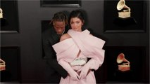 VOICI - Kylie Jenner bientôt mariée à Travis Scott ? Cet indice qui sème le doute