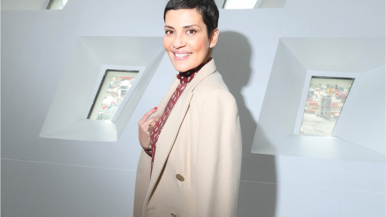 VOICI - Cristina Cordula méconnaissable, les internautes encensent sa beauté