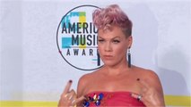 VOICI Pink : suite à une polémique impliquant ses enfants, la chanteuse pousse un coup de gueule sur Instagram