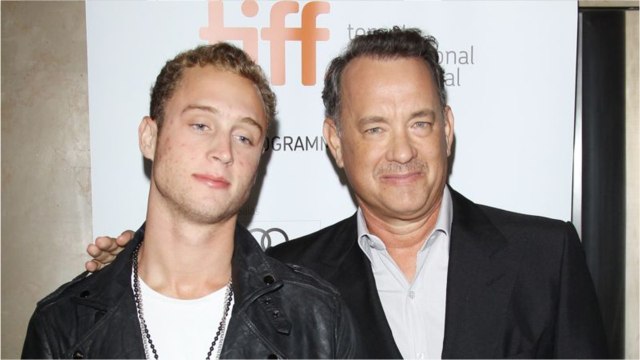 VOICI - Tom Hanks : son fils Chet en a assez de vivre dans l’ombre de son père
