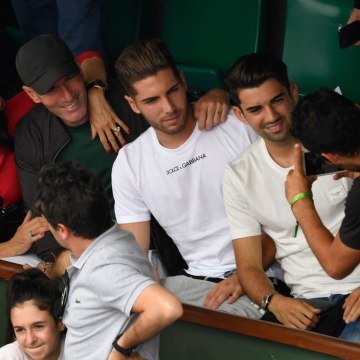 VOICI // SOCIAL // Mort De Farid Zidane : Les Magnifiques Hommages Des Enfants De Zinedine Zidane