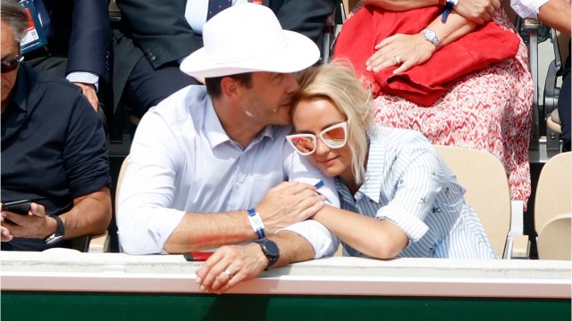 VOICI PHOTO Elodie Gossuin : son adorable pause tendresse avec ses jumeaux