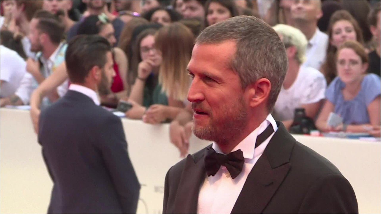 VOICI - Guillaume Canet jaloux sur le tournage du grand bain, Gilles Lellouche balance