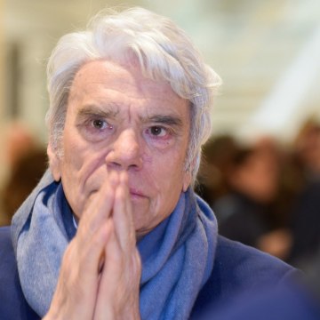 VOICI - Bernard Tapie : Au Plus Mal Pendant Son Procès, Il a Dû Être Hospitalisé (1)