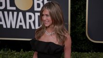 VOICI - Brad Pitt récompensé aux Golden Globes : ce regard de Jennifer Aniston qui en dit long