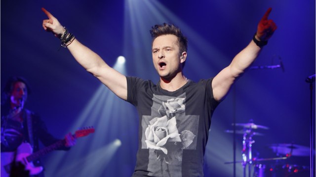 VOICI Mariage de Laura Smet : un accident vestimentaire de David fait hurler de rire la Toile