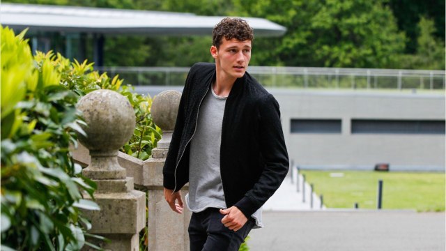 VOICI - Benjamin Pavard : oubliée Rachel Legrain-Trapani, il se rapproche d’une autre ancienne Miss