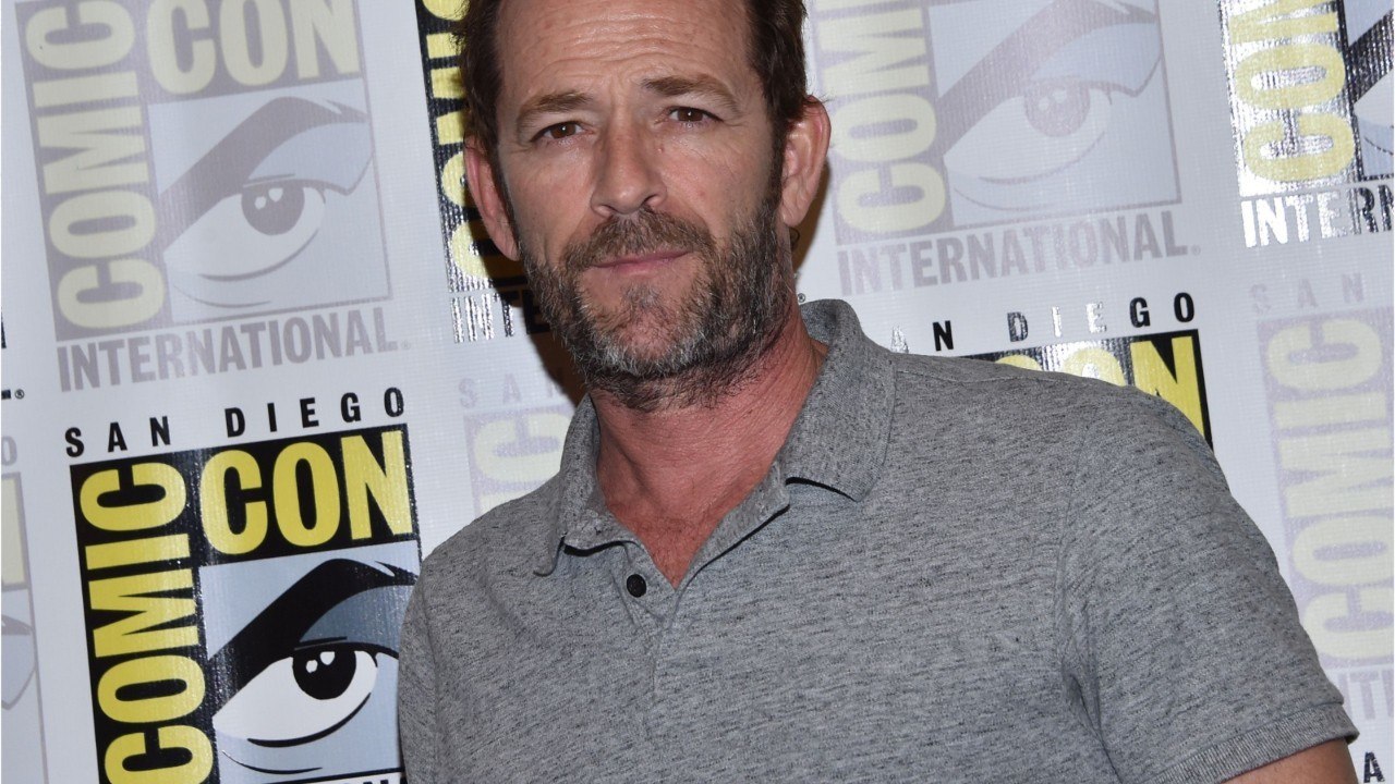 VOICI - Mort de Luke Perry : attaquée en plein deuil, sa fille Sophie recadre ses haters