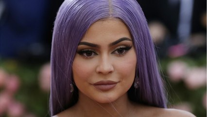 VOICI Kylie Jenner : Sa Soirée En Boîte De Nuit Avec Trois Ex De Ses Sœurs (1)