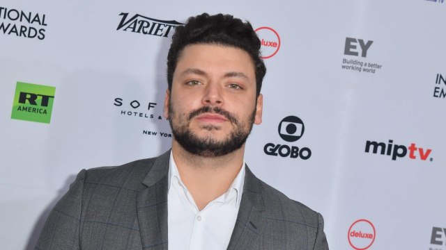 VOICI - Kev Adams Affirme Avoir Été Refoulé De Certains Castings À Cause De Ses Cheveux Crépus (1)